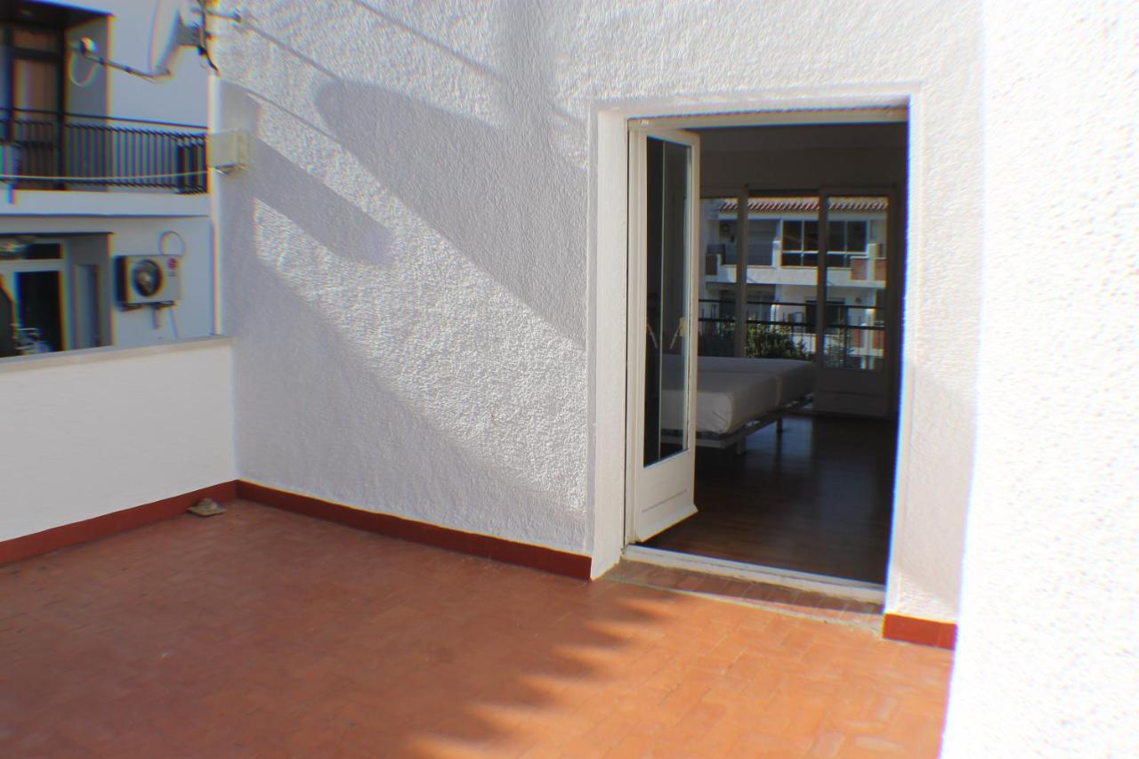 Agi Riu Segre Villa Roses Dış mekan fotoğraf